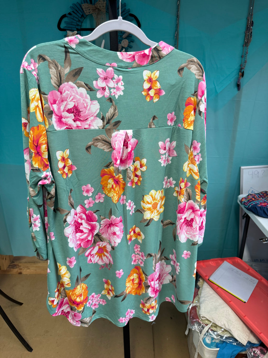 Dear Scarlett Floral Top Plus Size