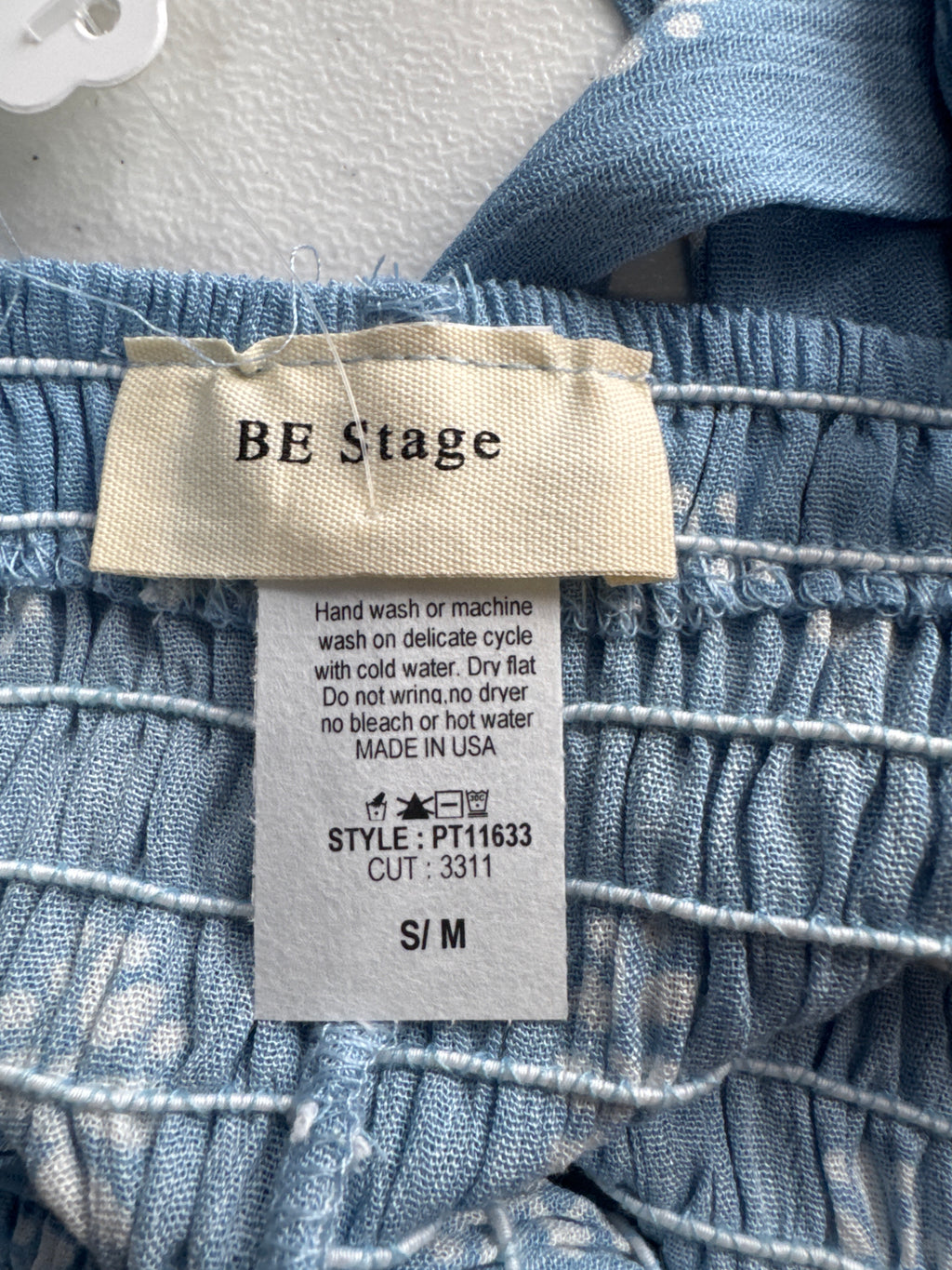 BE Stage tie sleeve top