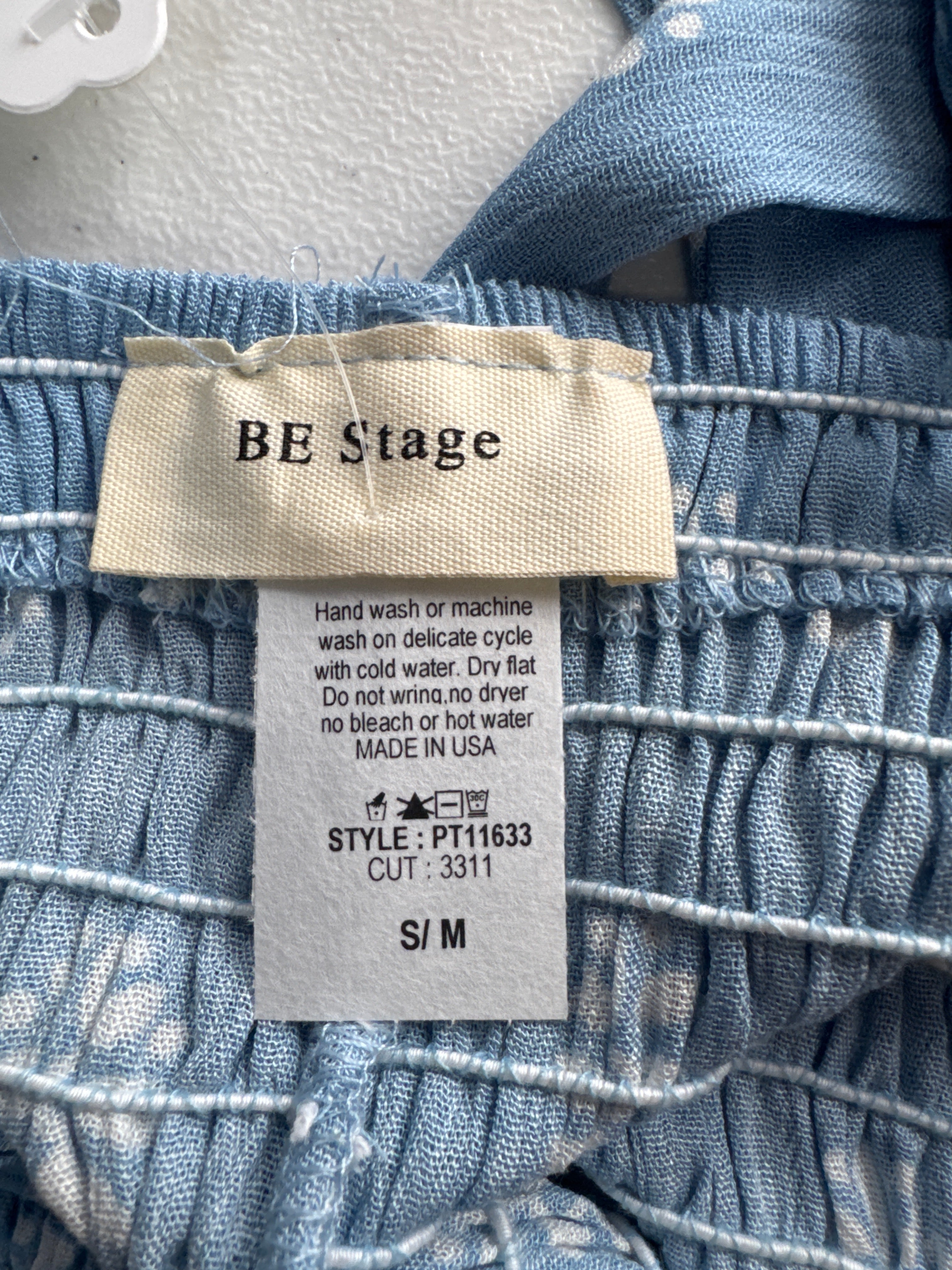 BE Stage tie sleeve top