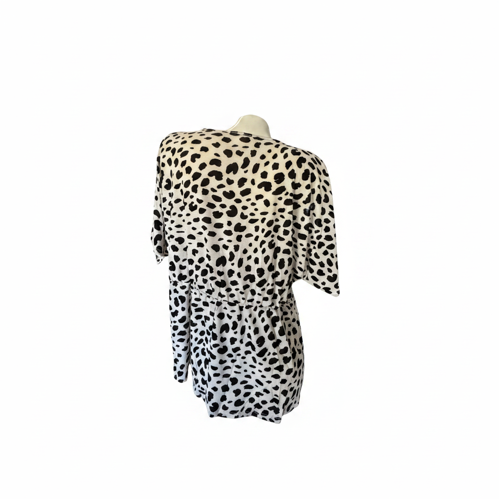 L.I.A Peplum spotted top